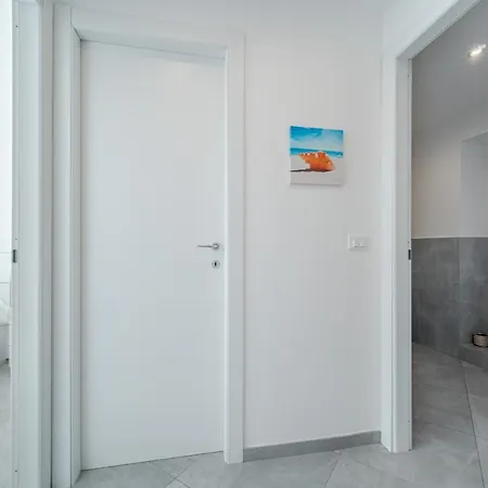 New!central Apt 5 Min Walk From The Metro Brignole Appartement