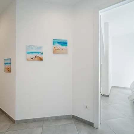 New!central Apt 5 Min Walk From The Metro Brignole Genua